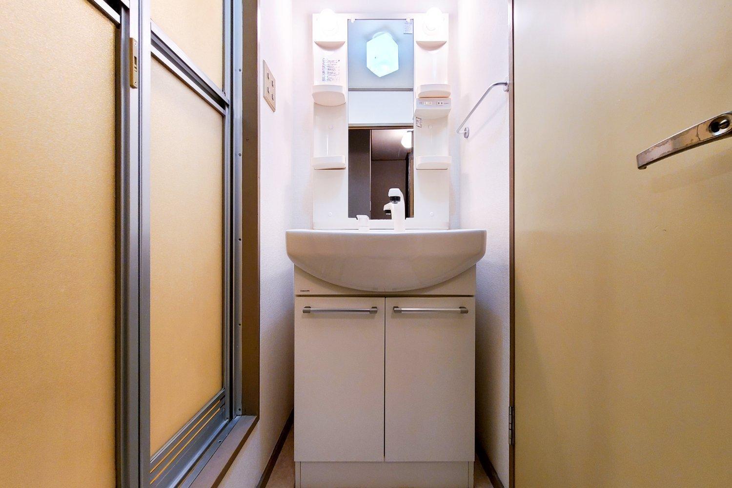 Alita Clover Heights โอซาก้า